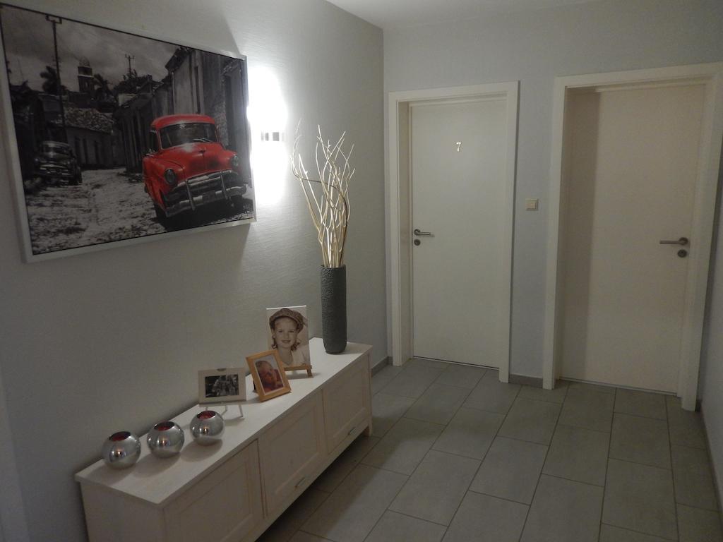 Zum Burghof Hotell Schoenberg Eksteriør bilde
